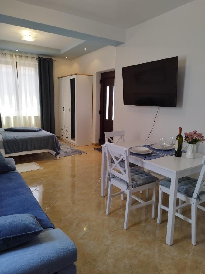 Oli Umag Apartment ภายนอก รูปภาพ