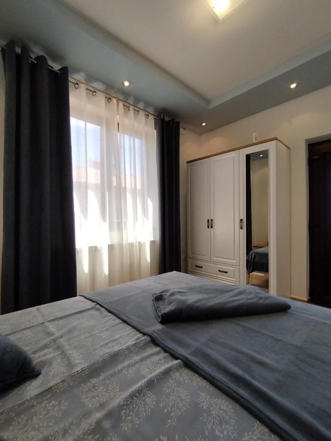 Oli Umag Apartment ภายนอก รูปภาพ